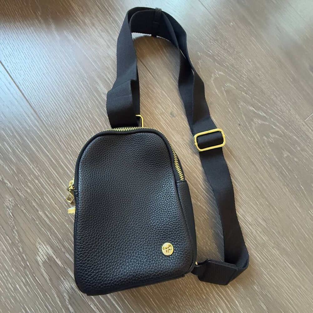 Inicat Small Sling Crossbody Bag Women Black Faux Leather Gold Zipper